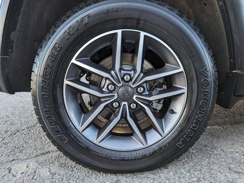 Used 2021 Jeep Grand Cherokee Limited image 47