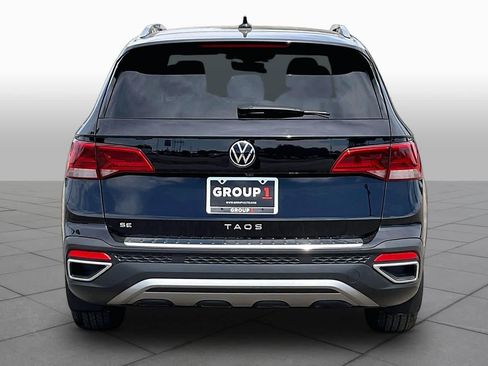 Used 2023 Volkswagen Taos SE FWD image 5