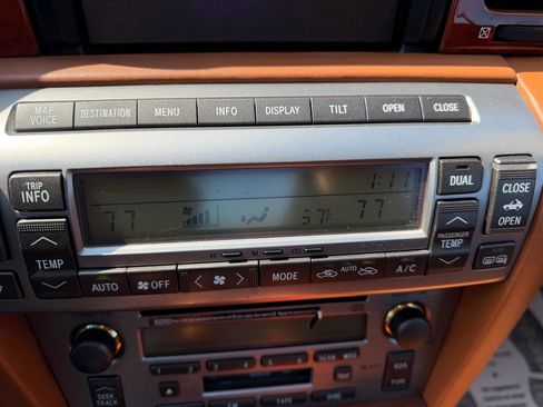 Used 2002 Lexus SC 430 Convertible image 46