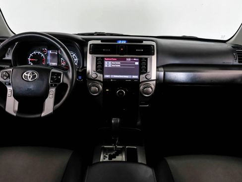 Used 2020 Toyota 4Runner SR5 Premium w/ Moonroof Package RWD image 12