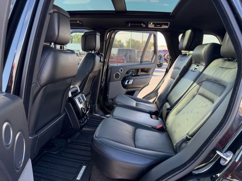 Used 2022 Land Rover Range Rover Westminster Edition image 14