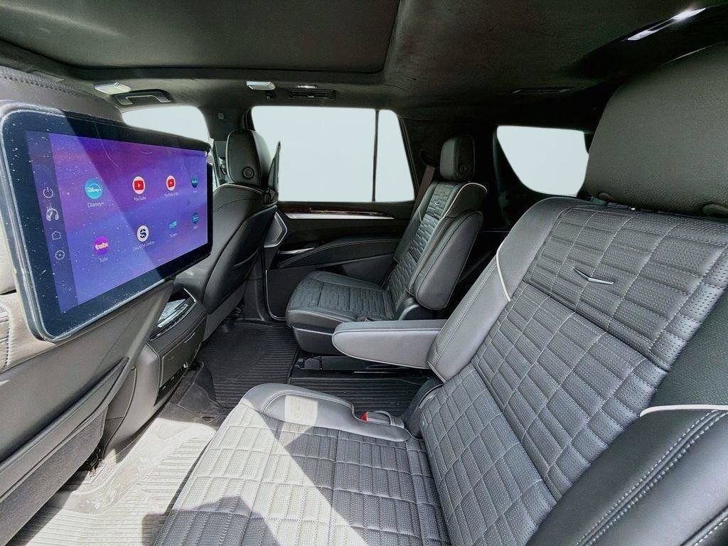 Used 2026 Cadillac Escalade Platinum Sport w/ LPO, ONYX Package AWD/4WD image 23