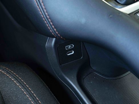 Used 2025 Honda HR-V Sport image 29