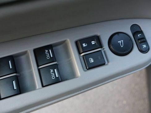 Used 2012 Honda Pilot Touring image 29