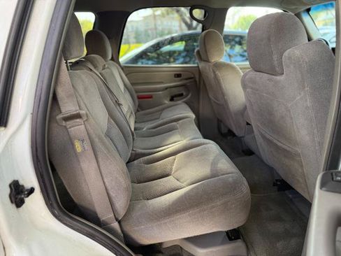 Used 2004 Chevrolet Tahoe LS RWD image 16