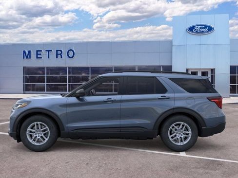 New 2026 Ford Explorer Active AWD/4WD image 4