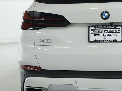 Certified 2026 BMW X5 xDrive40i w/ Climate Comfort Package image 44