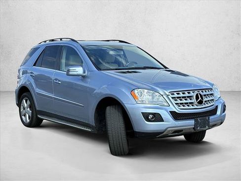 Used 2011 Mercedes-Benz ML 350 4MATIC image 3