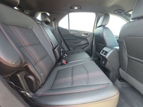 Used 2022 Chevrolet Equinox RS w/ LPO, Floor Liner Package image 13