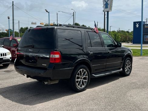 Used 2015 Ford Expedition XLT w/ Equipment Group 201A RWD image 6