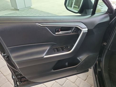 Certified 2022 Toyota RAV4 XLE Premium image 10