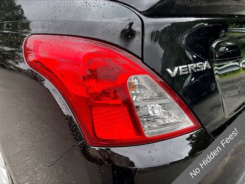 Used 2019 Nissan Versa SV FWD image 28