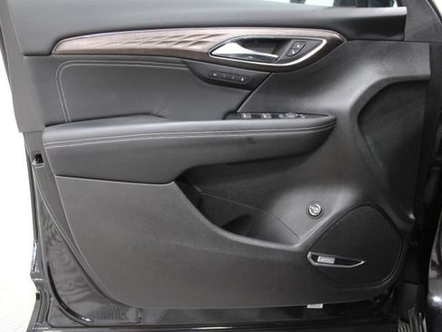Used 2023 Buick Envision Avenir AWD/4WD image 18