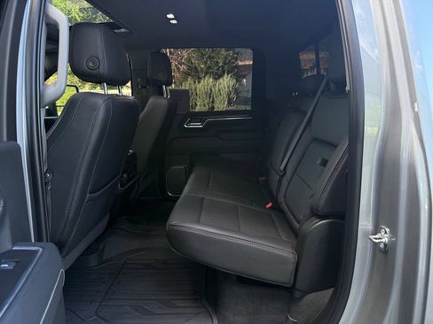 Used 2025 GMC Sierra 3500 Denali w/ Denali Reserve Package AWD/4WD image 36