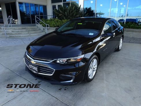 Used 2018 Chevrolet Malibu LT image 3
