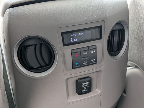 Used 2014 Honda Pilot EX-L image 26