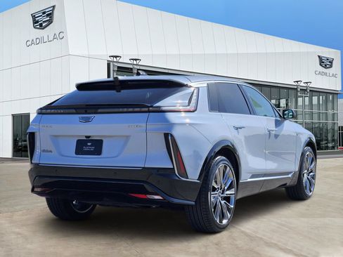 Certified 2026 Cadillac Lyriq Signature Luxury w/ Nappa Leather Package AWD/4WD image 5