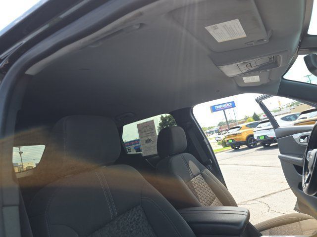 Used 2019 Chevrolet Blazer LT FWD image 29