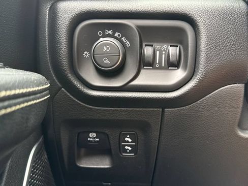 Used 2022 RAM 1500 Laramie w/ Sport Appearance Package AWD/4WD image 30