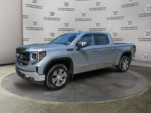 Used 2025 GMC Sierra 1500 SLT image 1