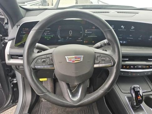 Used 2024 Cadillac XT4 Sport image 7