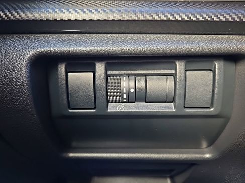 Used 2024 Subaru Crosstrek 2.0i Premium image 19