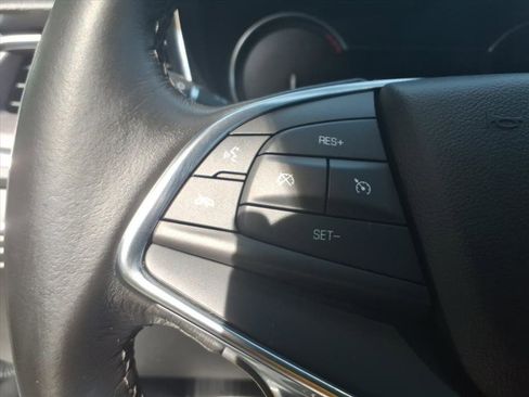 Certified 2022 Cadillac XT5 Luxury image 10