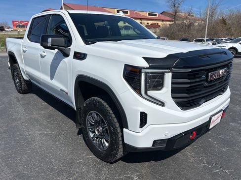 Used 2025 GMC Sierra 1500 AT4 AWD/4WD image 3