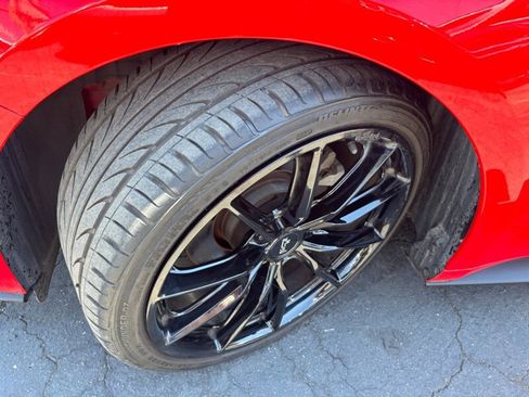 Used 2018 Ford Mustang Coupe RWD image 22