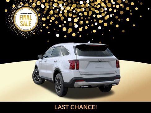 New 2025 Kia Sorento S image 5