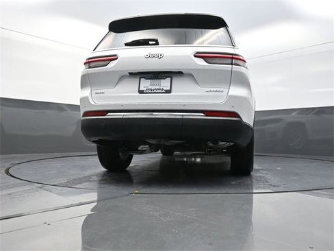 New 2025 Jeep Grand Cherokee L Laredo image 22