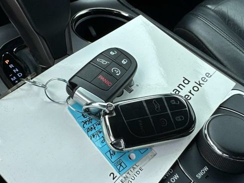 Used 2019 Jeep Grand Cherokee Limited X AWD/4WD image 4