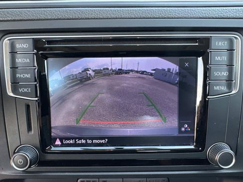 Used 2016 Volkswagen Jetta SE FWD image 27