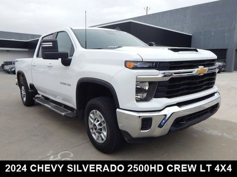 Used 2024 Chevrolet Silverado 2500 LT image 1