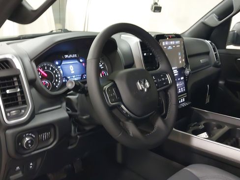 New 2026 RAM 1500 Big Horn AWD/4WD image 18