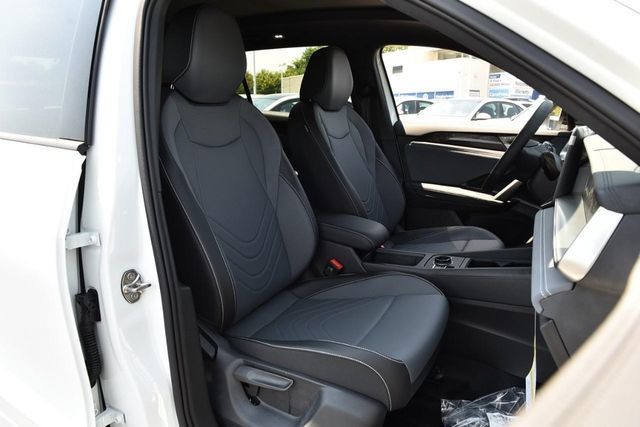 New 2026 Volkswagen Tiguan SE R-Line AWD/4WD image 20