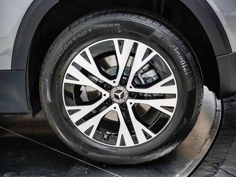 Used 2026 Mercedes-Benz GLB 250 image 10