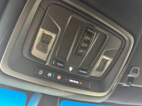 Used 2021 GMC Sierra 1500 AT4 image 23