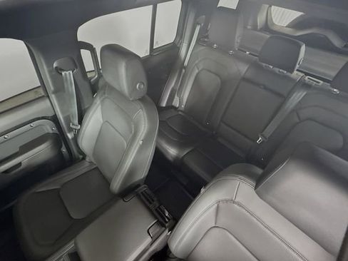 Used 2025 Land Rover Defender 110 S image 14