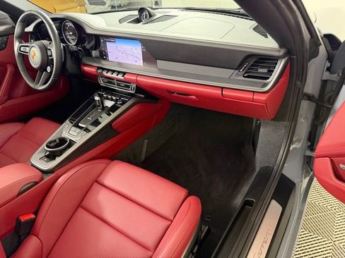 Used 2024 Porsche 911 Carrera RWD image 30