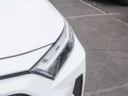 Used 2023 Toyota RAV4 XLE FWD image 10
