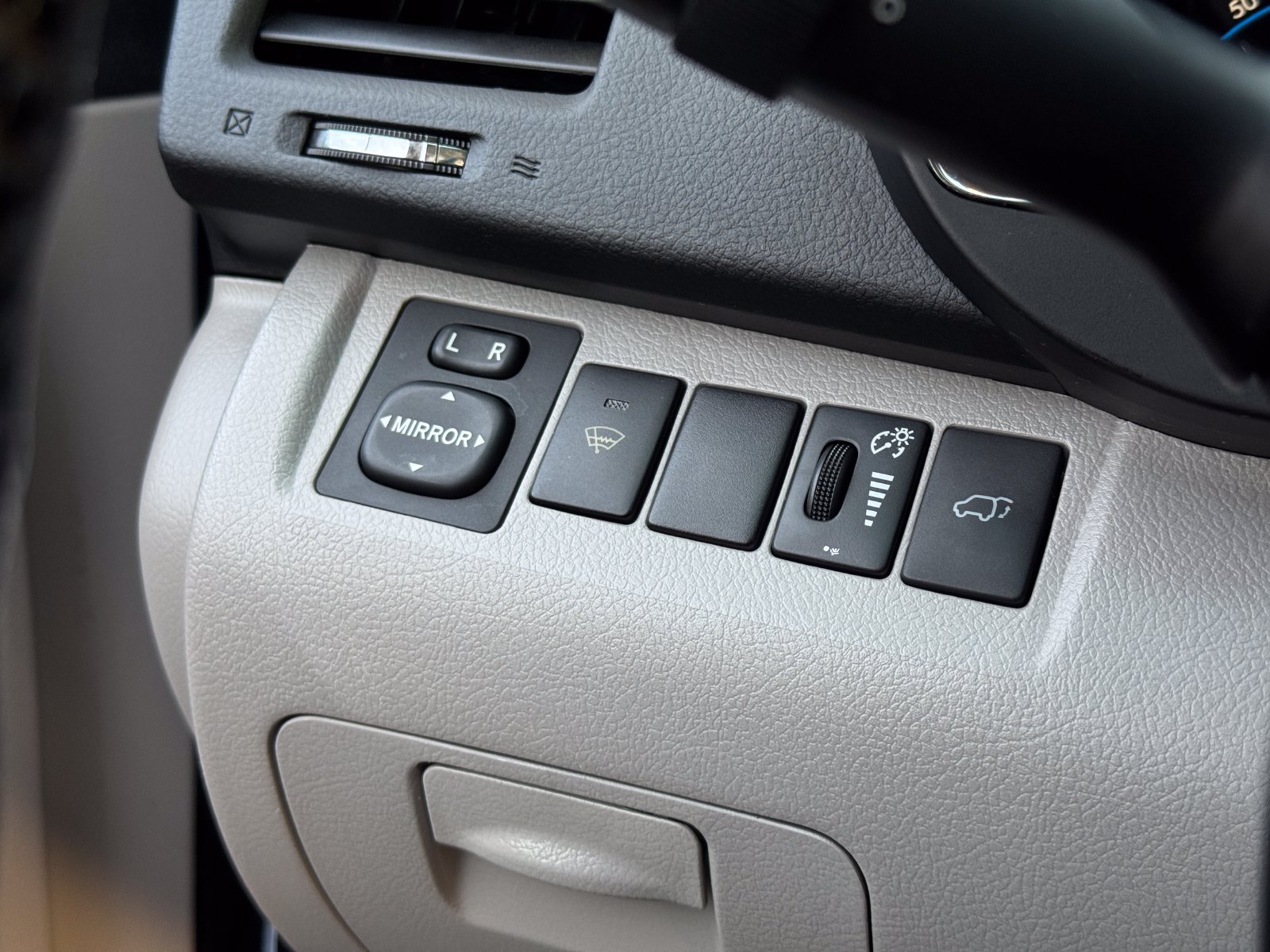 Used 2009 Toyota Highlander Limited AWD/4WD image 19