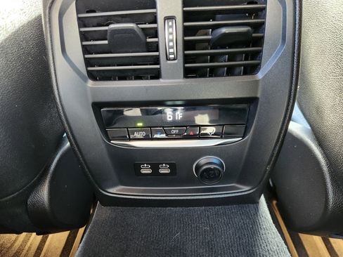 Used 2020 BMW 330i xDrive Sedan image 23