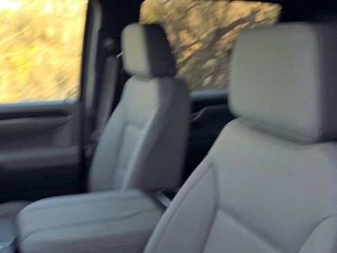 New 2026 GMC Sierra 1500 SLT image 12