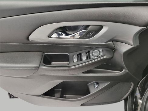 Certified 2023 Chevrolet Traverse LT w/ LPO, Floor Liner Package image 27