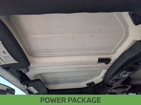 Used 2012 Jeep Wrangler Unlimited Sahara AWD/4WD image 16