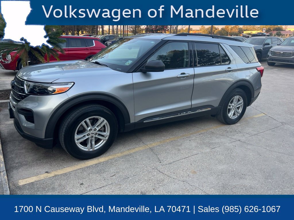 Used 2020 Ford Explorer XLT RWD image 2