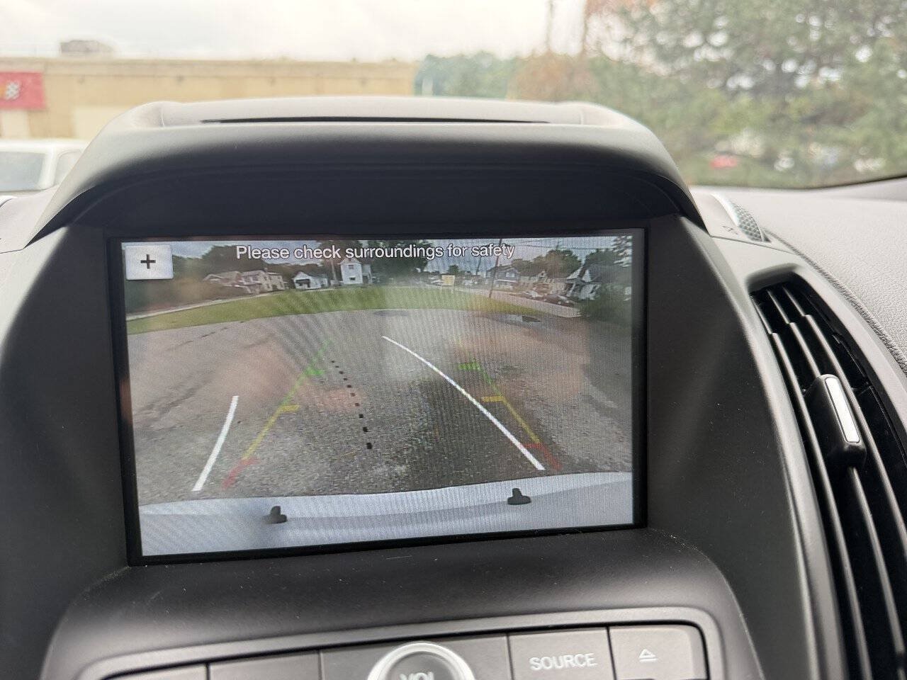 Used 2018 Ford Escape SE w/ Ford Safe & Smart Package AWD/4WD image 18