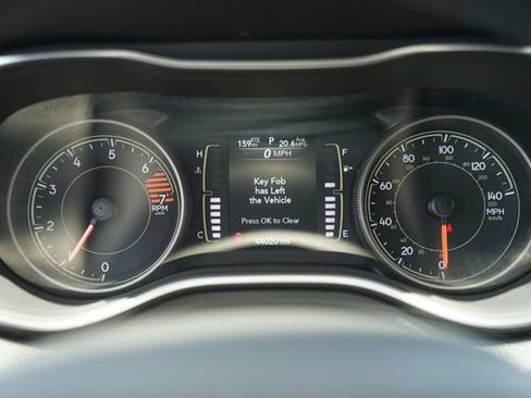 Used 2020 Jeep Cherokee Latitude Plus FWD image 25