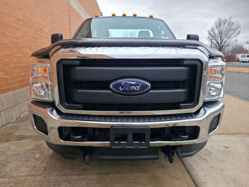 Used 2016 Ford F250 XL w/ XL Appearance Package image 2